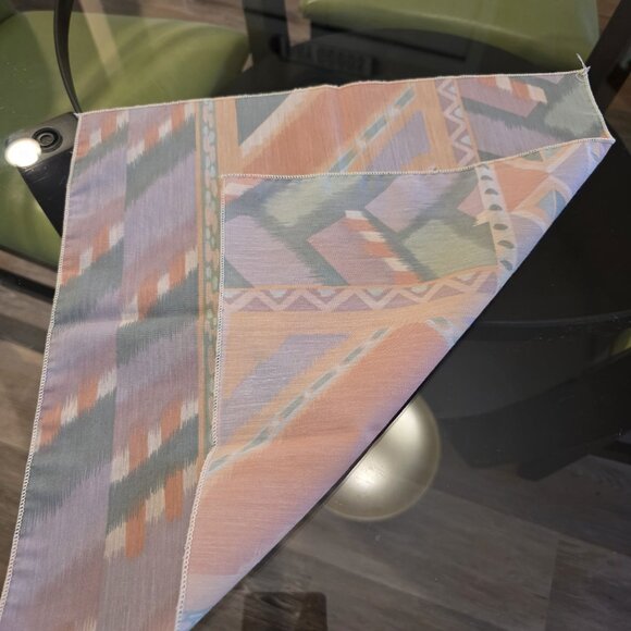 VTG Tribal Ikat Style Fabric Napkins‎ Set Of 6 Peach & Pastel Colors 14.5"x15" - Picture 8 of 11